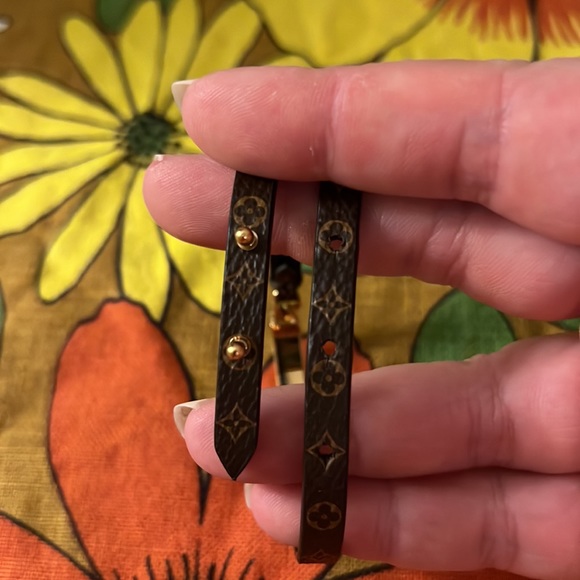 Louis Vuitton Plaque Monogram Bracelet - Picture 4 of 9